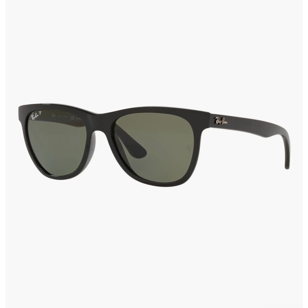 Ray-Ban Classic Black Sunglasses